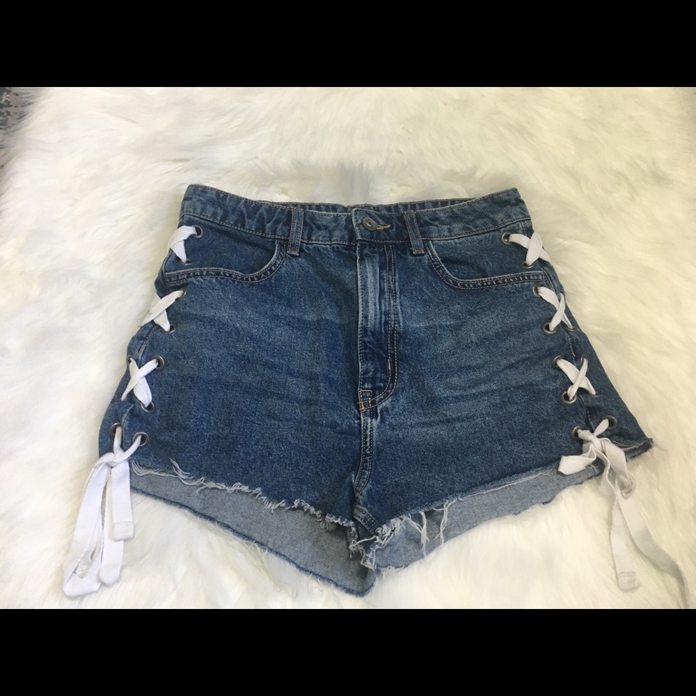 H&M high waist shorts🌟 with side laces size6